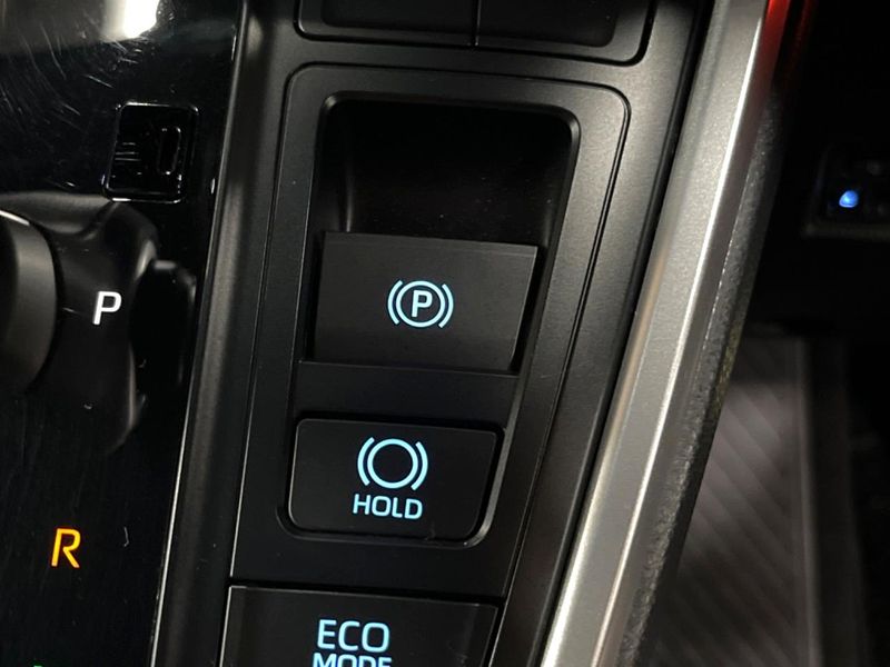 2024 Toyota Voxy 6BA-MZRA90W (UW-6a9643db14312)[15]