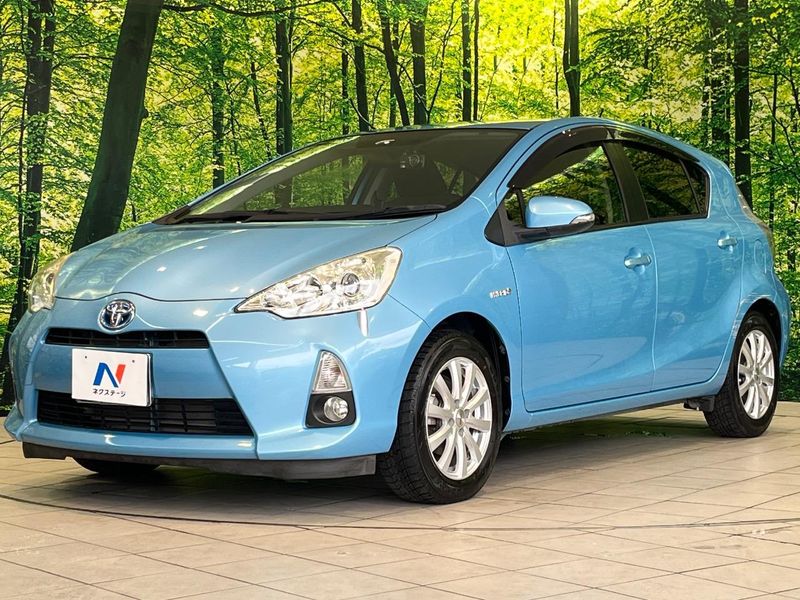 2014 Toyota Aqua DAA-NHP10 (UW-6a9643e5bf907)[16]