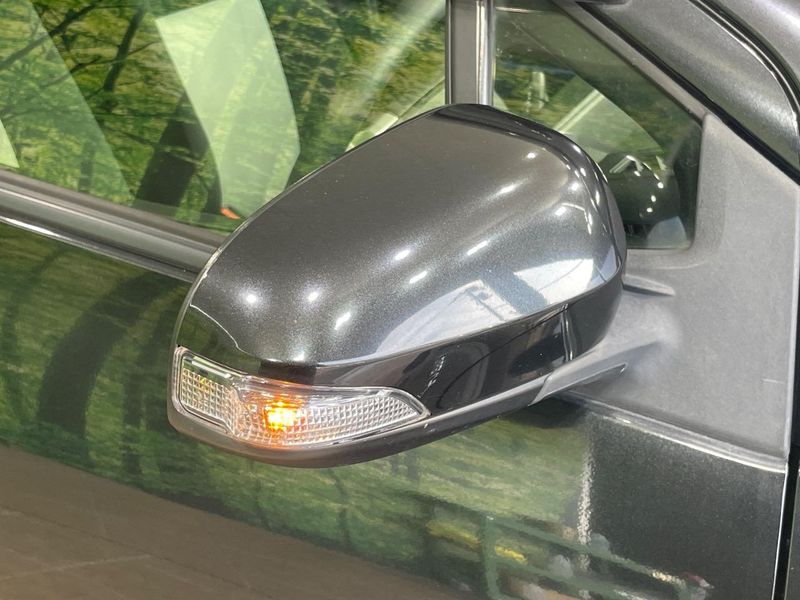2014 Toyota Aqua DAA-NHP10 (UW-6a9643e6d3c3a)[21]