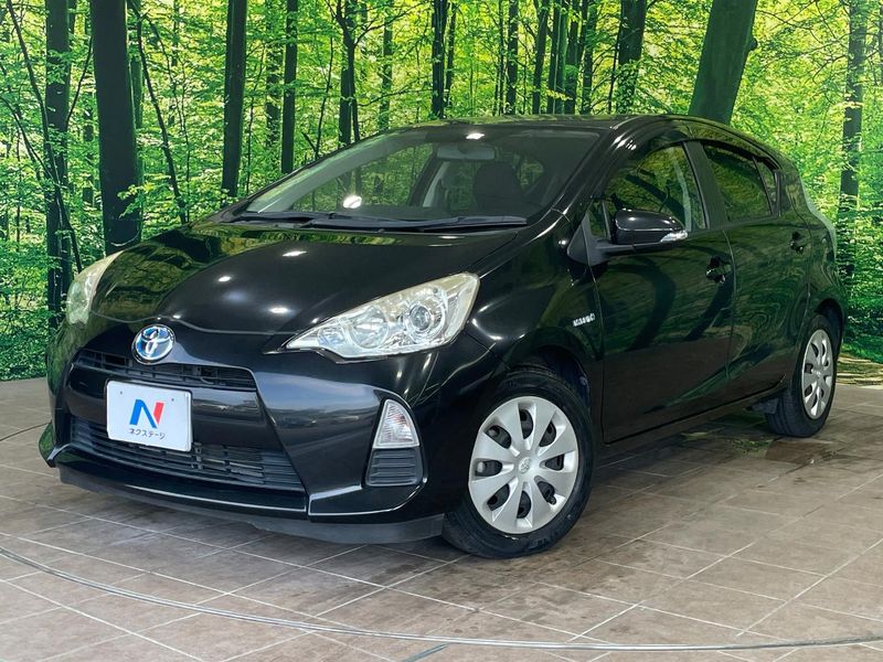 2014 Toyota Aqua DAA-NHP10 (UW-6a9643e6d3c3a)[0]