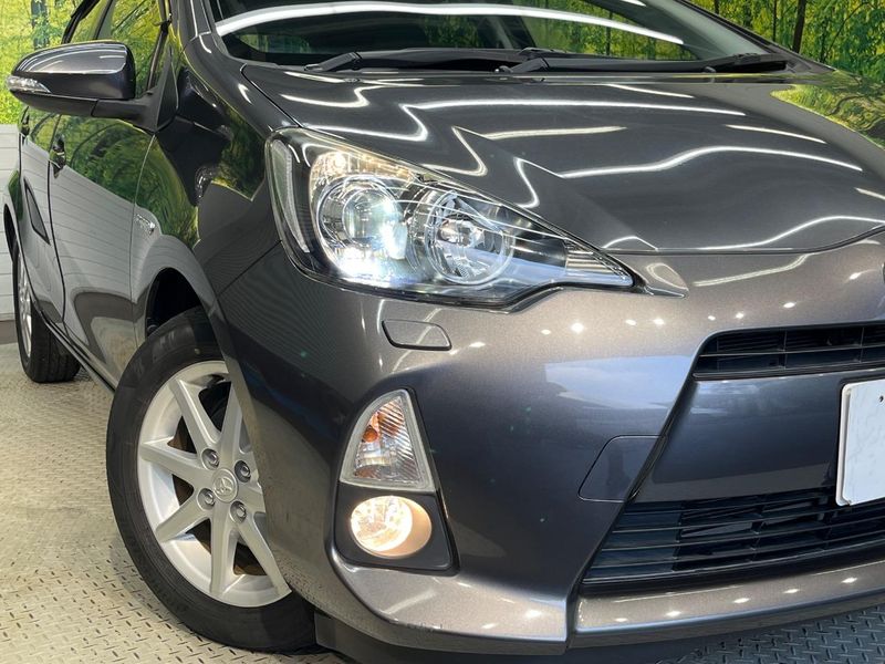 2013 Toyota Aqua DAA-NHP10 (UW-6a9643ed192c2)[26]