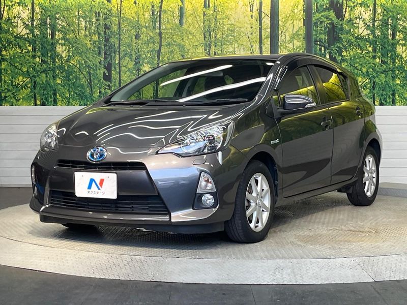 2013 Toyota Aqua DAA-NHP10 (UW-6a9643ed192c2)[4]
