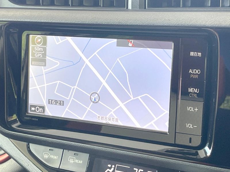 2015 Toyota Aqua DAA-NHP10 (UW-6a9643ef0a0af)[26]