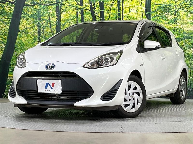 2017 Toyota Aqua DAA-NHP10 (UW-6a9643f213112)[0]