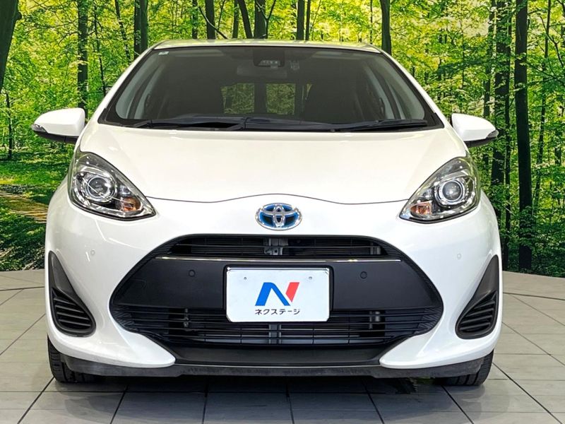 2018 Toyota Aqua DAA-NHP10 (UW-6a9643f497022)[17]