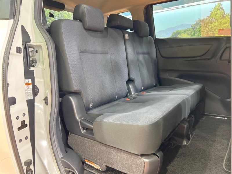 2015 Toyota Sienta DAA-NHP170G (UW-6a9643f6be182)[26]