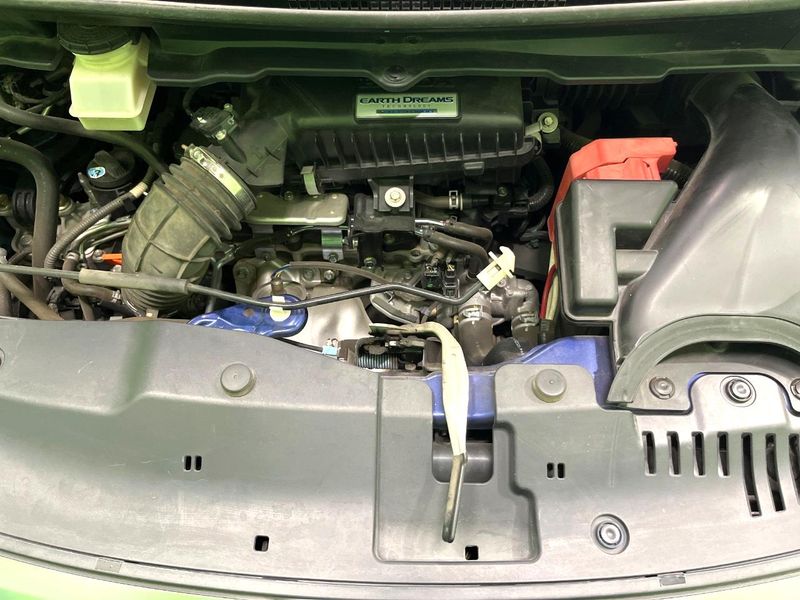 2016 Honda Stepwgn Spada DBA-RP3 (UW-6a96441ac5df2)[19]