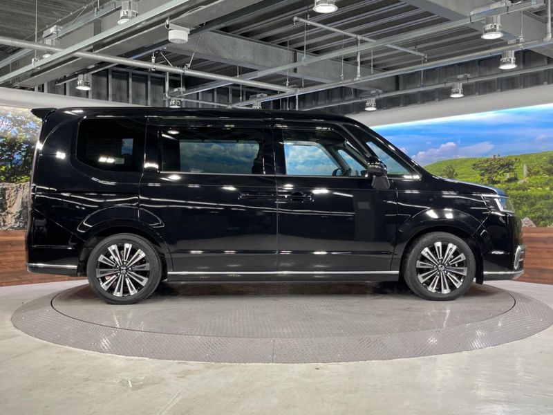 2024 Honda Step Wagon 6AA-RP8 (UW-6a96441ea7ca3)[8]