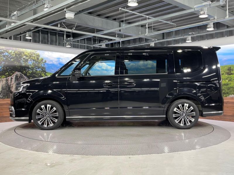 2024 Honda Step Wagon 6AA-RP8 (UW-6a96441ea7ca3)[12]