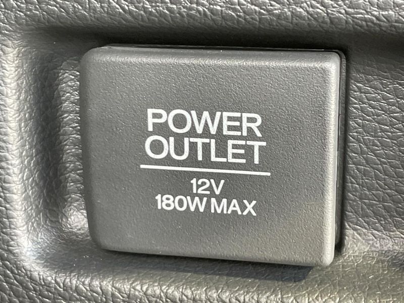 2016 Honda Vezel DAA-RU3 (UW-6a964423003ec)[17]
