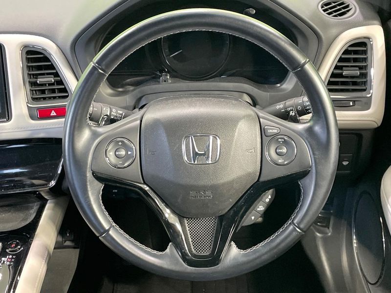 2016 Honda Vezel DAA-RU3 (UW-6a964423003ec)[22]