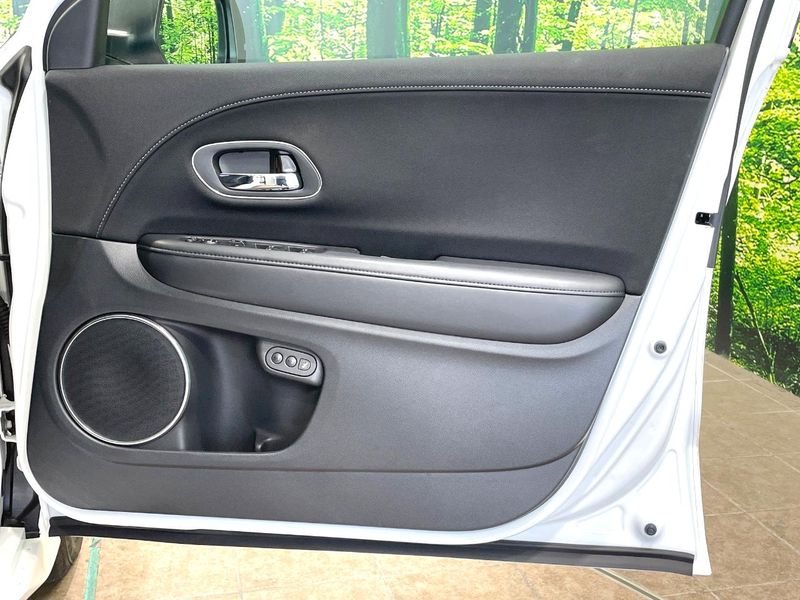 2018 Honda Vezel DAA-RU3 (UW-6a96442628c7b)[7]
