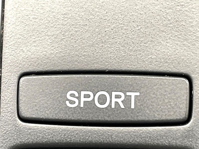 2018 Honda Vezel DAA-RU3 (UW-6a96442628c7b)[26]