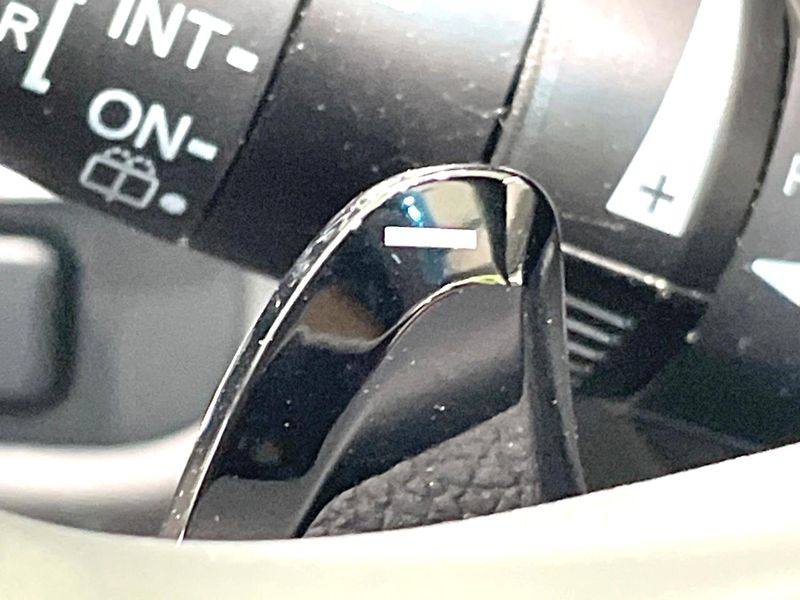 2018 Honda Vezel DAA-RU3 (UW-6a96442628c7b)[20]