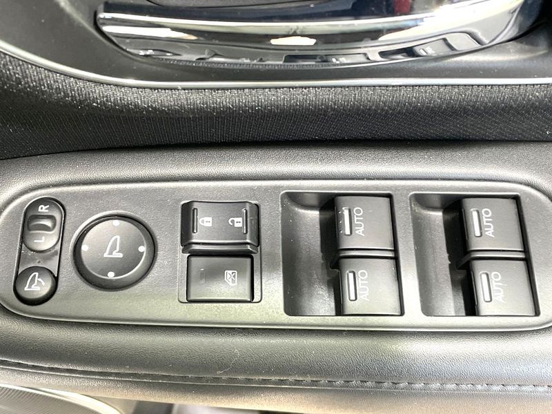 2018 Honda Vezel DAA-RU3 (UW-6a96442628c7b)[8]