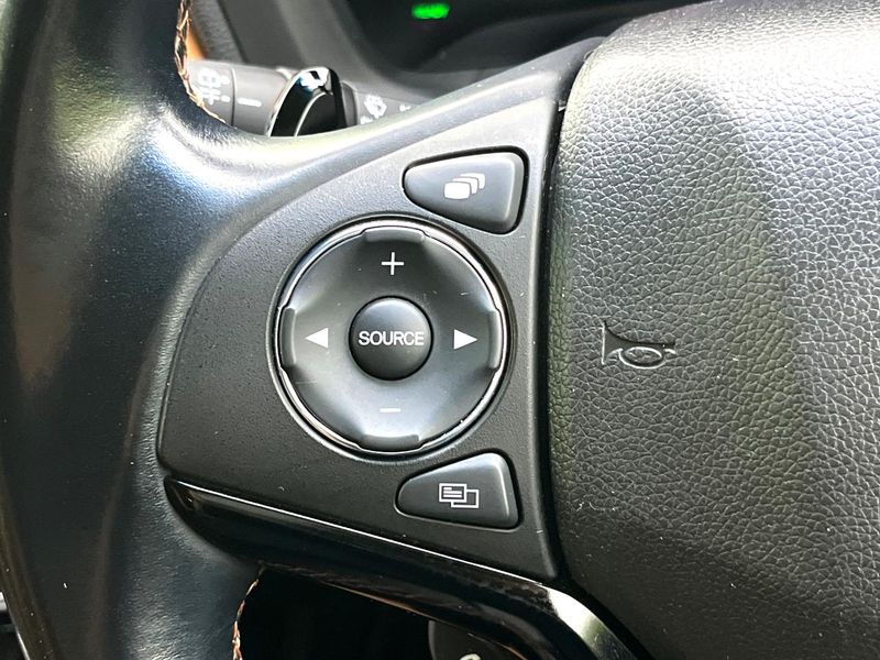 2018 Honda Vezel DAA-RU3 (UW-6a96442663998)[16]