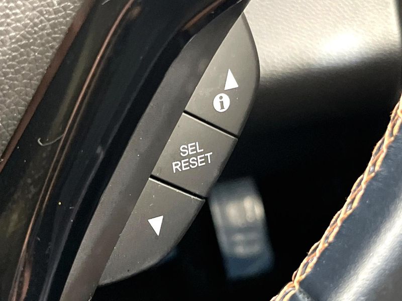 2018 Honda Vezel DAA-RU3 (UW-6a96442663998)[14]
