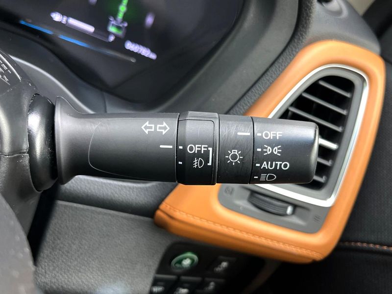 2018 Honda Vezel DAA-RU3 (UW-6a96442663998)[19]