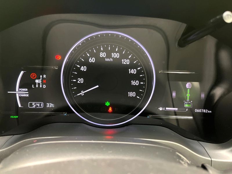 2018 Honda Vezel DAA-RU3 (UW-6a96442663998)[21]