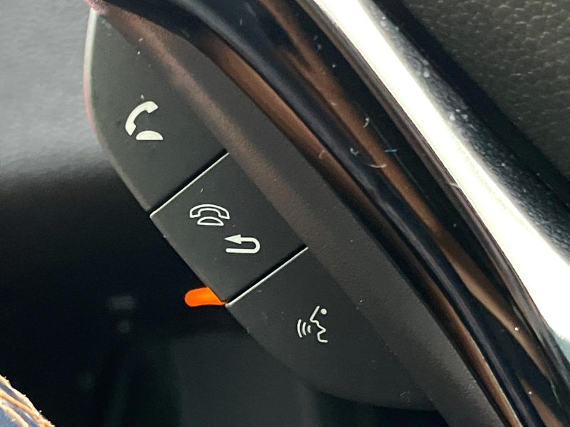 2018 Honda Vezel DAA-RU3 (UW-6a96442663998)[15]