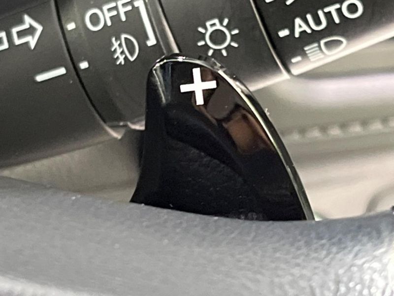 2017 Honda Vezel DAA-RU4 (UW-6a9644289f276)[27]