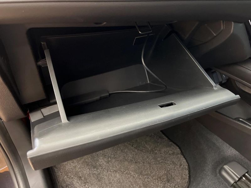 2019 Honda Vezel DAA-RU4 (UW-6a964428cc07f)[24]