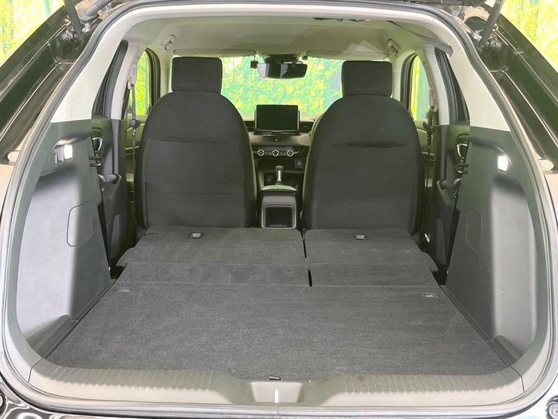 2023 Honda Vezel 6BA-RV3 (UW-6a964429a139f)[24]