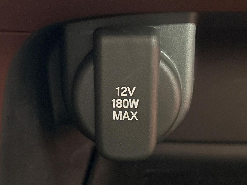 2023 Honda Vezel 6AA-RV5 (UW-6a96442f53849)[27]