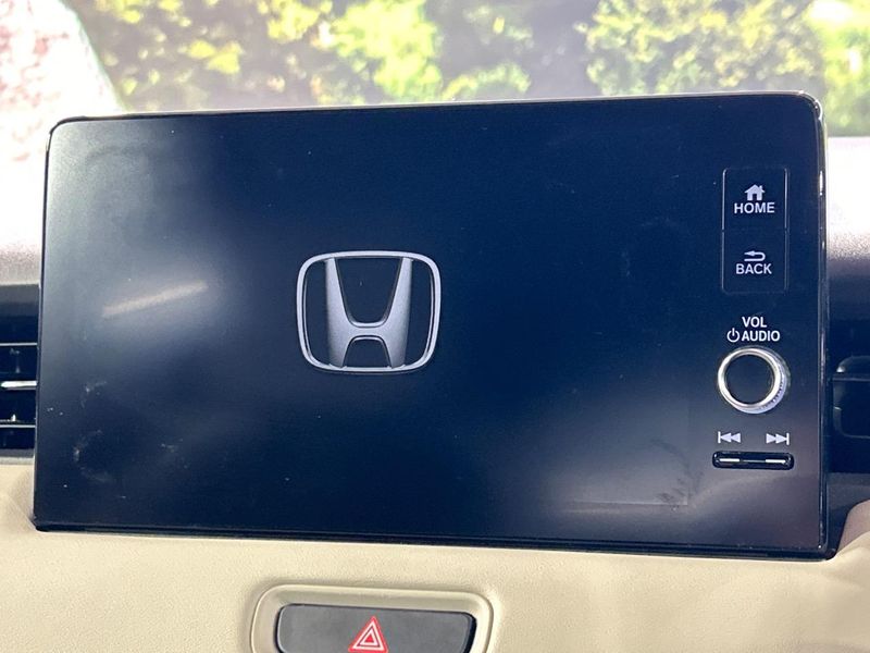 2023 Honda Vezel 6AA-RV5 (UW-6a96442f53849)[22]