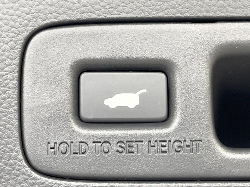 2023 Honda Vezel 6AA-RV5 (UW-6a9644311c09b)[10]