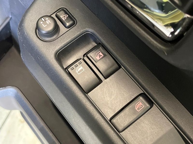 2022 Daihatsu Atrai 3BD-S700V (UW-6a96443eb1877)[27]