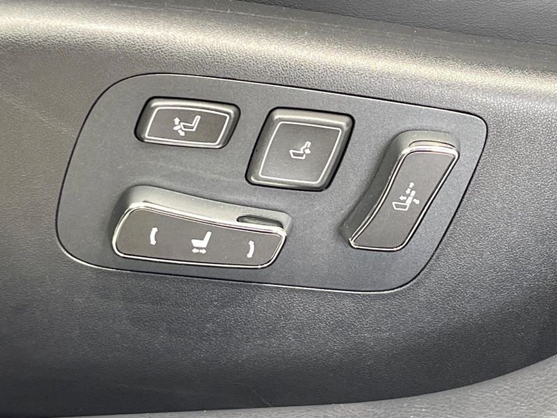 2014 Lexus LS DAA-UVF45 (UW-6a96446eed164)[15]