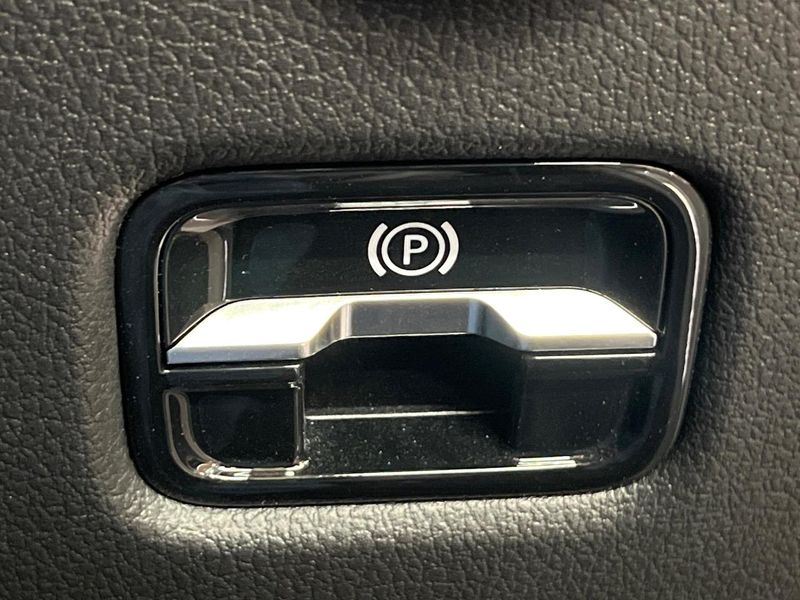 2022 Mercedes Benz C Class 3CA-206004C (UW-6a964481751b7)[9]
