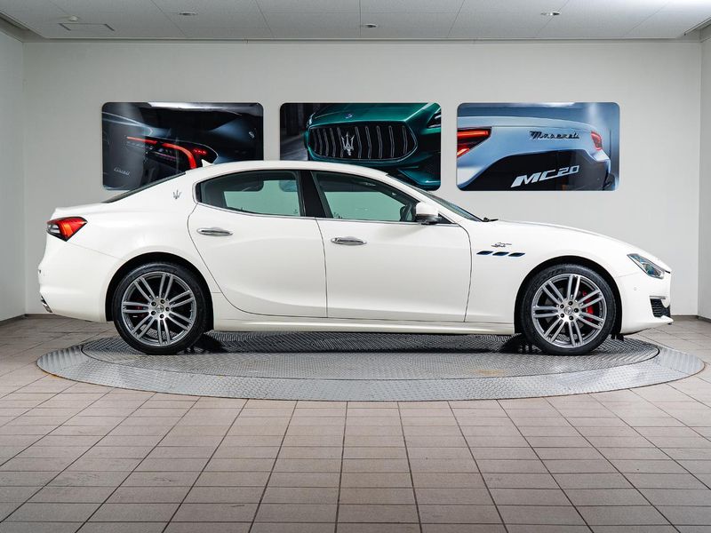 2022 Maserati Ghibli 7AA-MG20 (UW-6a9644a2ada97)[13]