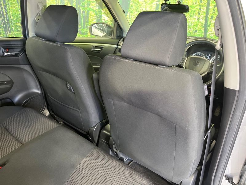 2012 Suzuki Swift DBA-ZC72S (UW-6a9644a6bf83d)[29]