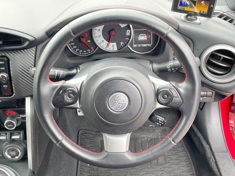 2017 Toyota 86 DBA-ZN6 (UW-6a9644acd06f6)[15]
