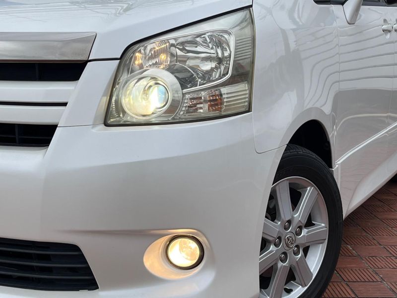 2008 Toyota Noah DBA-ZRR70W (UW-6a9644b081db5)[10]