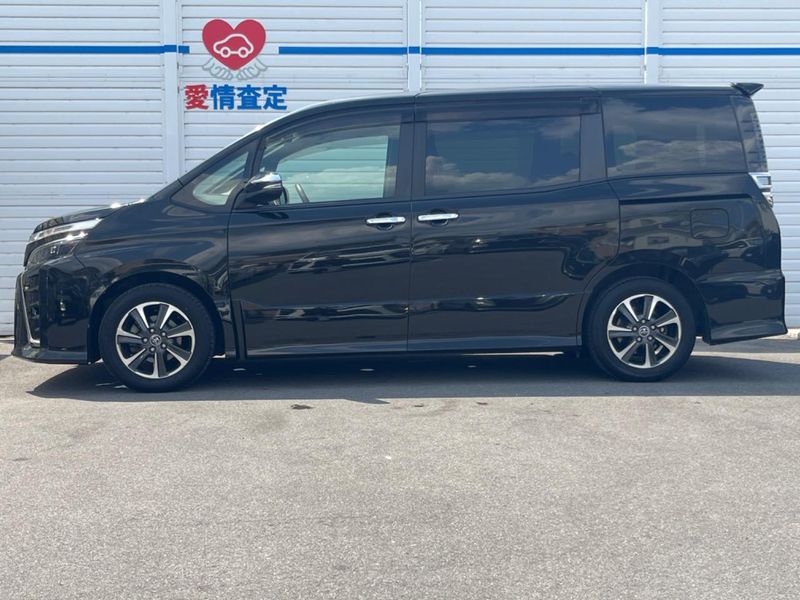 2018 Toyota Voxy DBA-ZRR80W (UW-6a9644bbb93bf)[20]