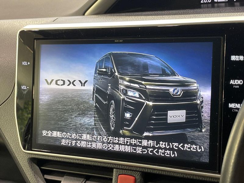2018 Toyota Voxy DBA-ZRR80W (UW-6a9644bc7b12d)[11]