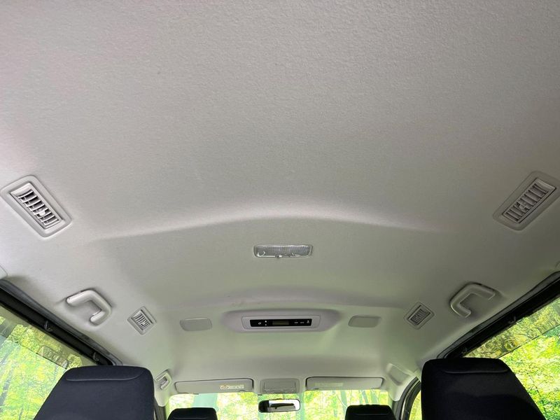 2015 Toyota Voxy DBA-ZRR85W (UW-6a9644c20e121)[8]