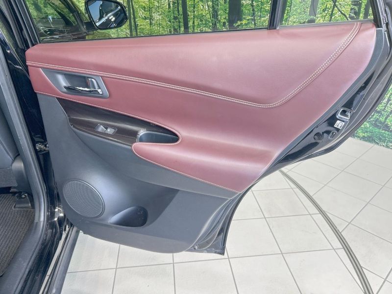 2017 Toyota Harrier DBA-ZSU60W (UW-6a9644c8a6a84)[23]