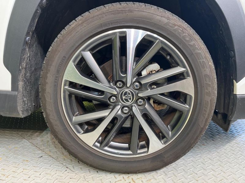 2023 Toyota Corolla Cross 6AA-ZVG13 (UW-6a9644ce598bf)[17]