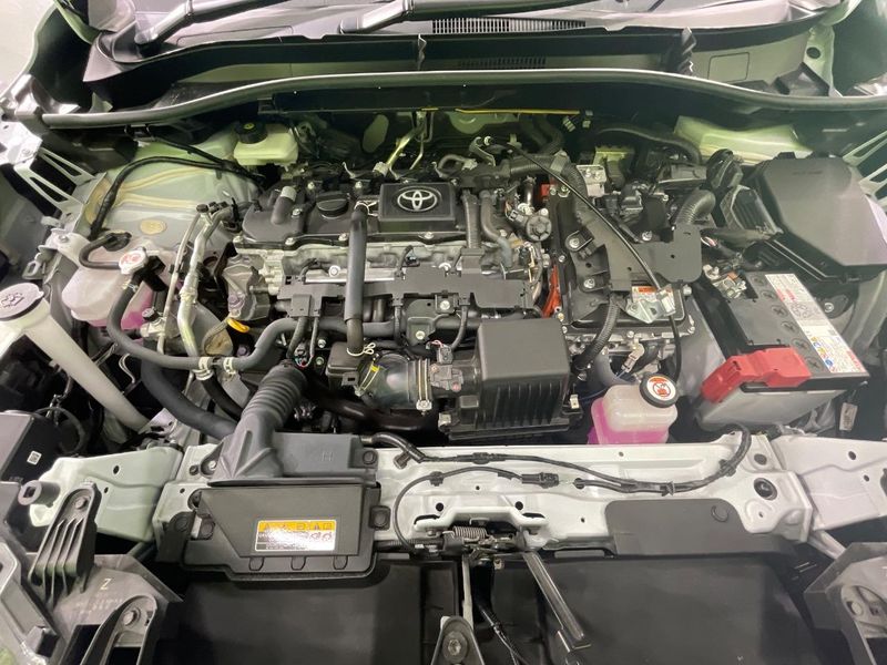 2024 Toyota Corolla Cross 6AA-ZVG13 (UW-6a9644d200137)[4]