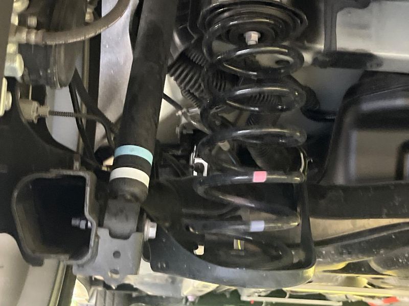 2025 Toyota Corolla Cross 6AA-ZVG13 (UW-6a9644d43adad)[27]