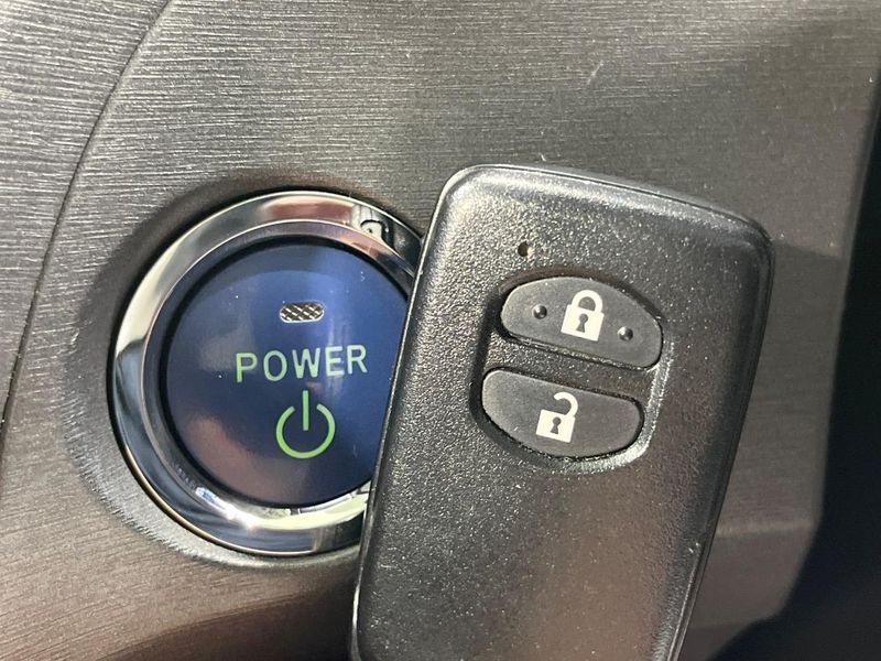 2015 Toyota Prius DAA-ZVW30 (UW-6a9644dcb91ed)[10]