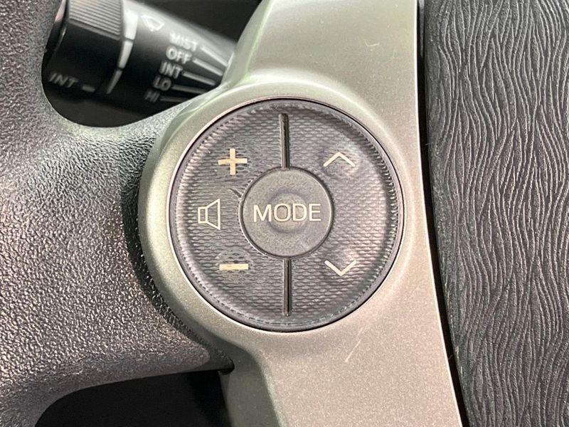 2015 Toyota Prius DAA-ZVW30 (UW-6a9644dcb91ed)[17]