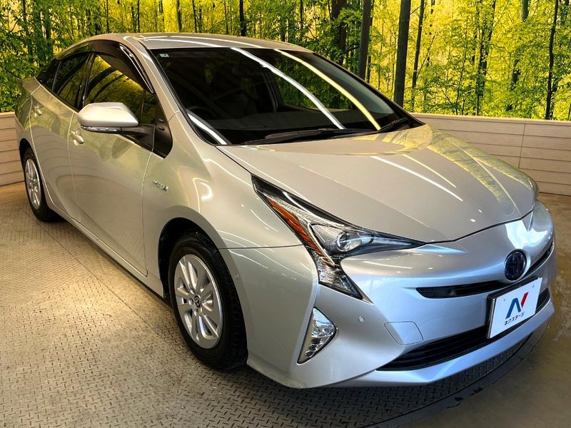 2017 Toyota Prius DAA-ZVW50 (UW-6a9644e175376)[9]
