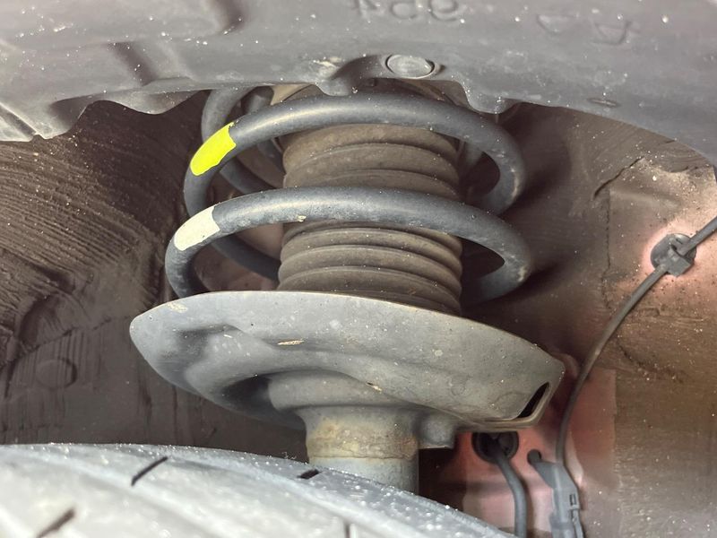 2016 Toyota Prius DAA-ZVW50 (UW-6a9644e3790f1)[6]