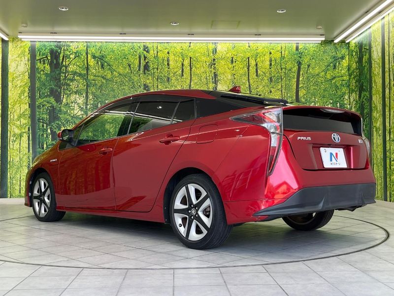 2016 Toyota Prius DAA-ZVW50 (UW-6a9644e3790f1)[18]