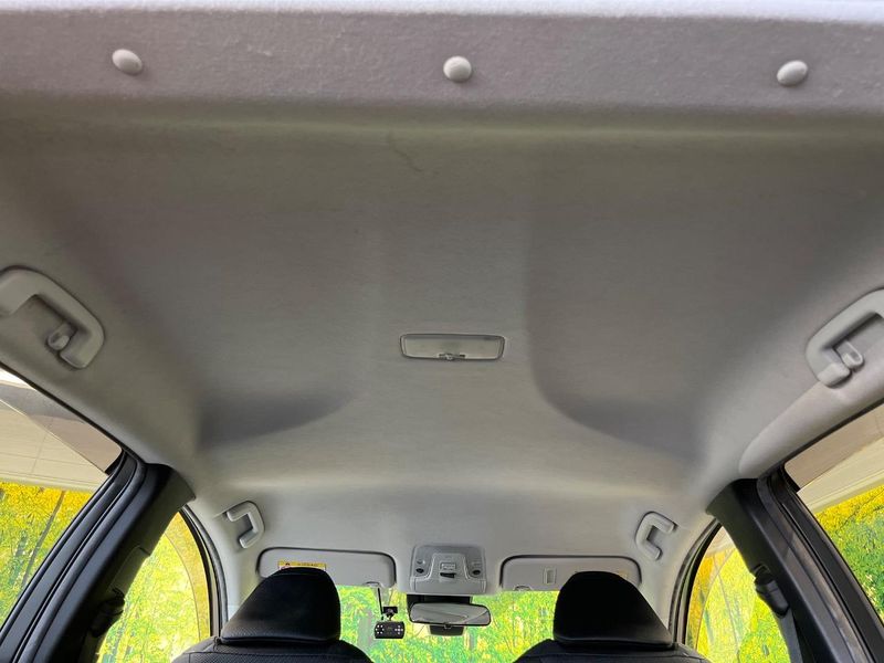2017 Toyota Prius PHV DLA-ZVW52 (UW-6a9644ed18039)[29]